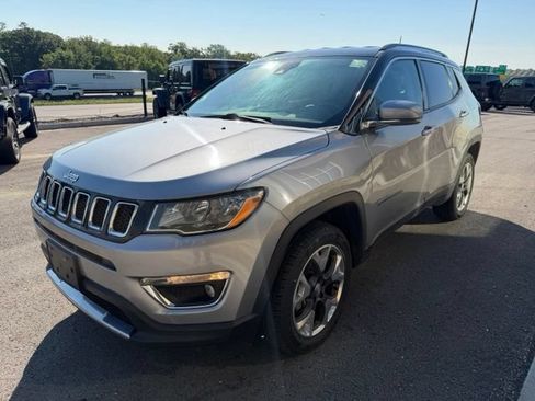 Used 2021 Jeep Compass Limited AWD/4WD image 7