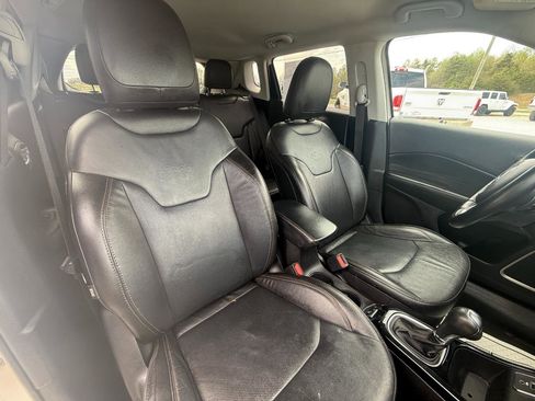 Used 2021 Jeep Compass Limited image 6