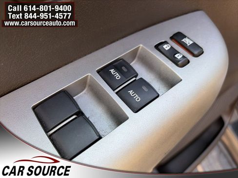 Used 2008 Toyota Sequoia SR5 AWD/4WD image 17