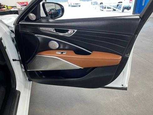Used 2019 Kia K900 Luxury w/ VIP Package AWD/4WD image 13