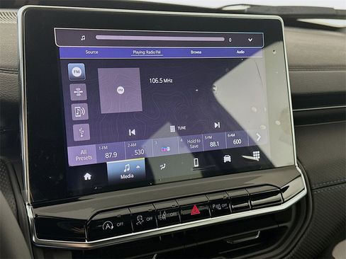 New 2025 Jeep Compass Limited w/ Sun & Sound Group image 13