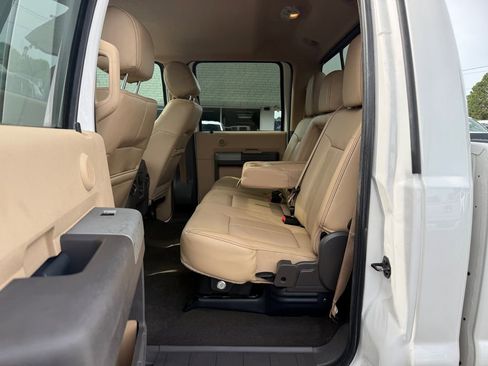 Used 2016 Ford F250 Lariat w/ Lariat Ultimate Package AWD/4WD image 20