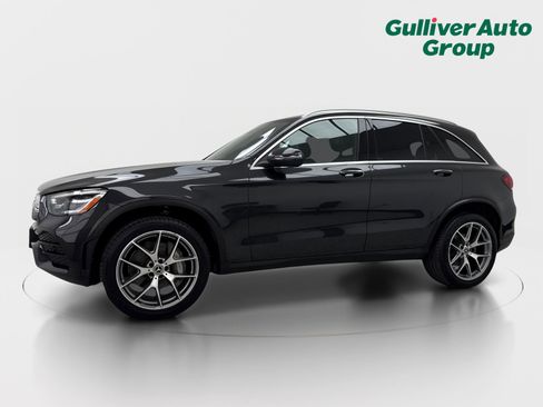 Used 2020 Mercedes-Benz GLC 300 4MATIC image 2