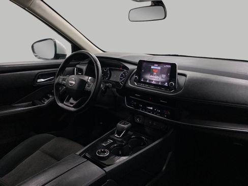 Certified 2025 Nissan Rogue SV AWD/4WD image 19