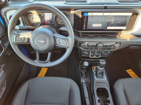 New 2026 Jeep Gladiator Sport AWD/4WD image 34