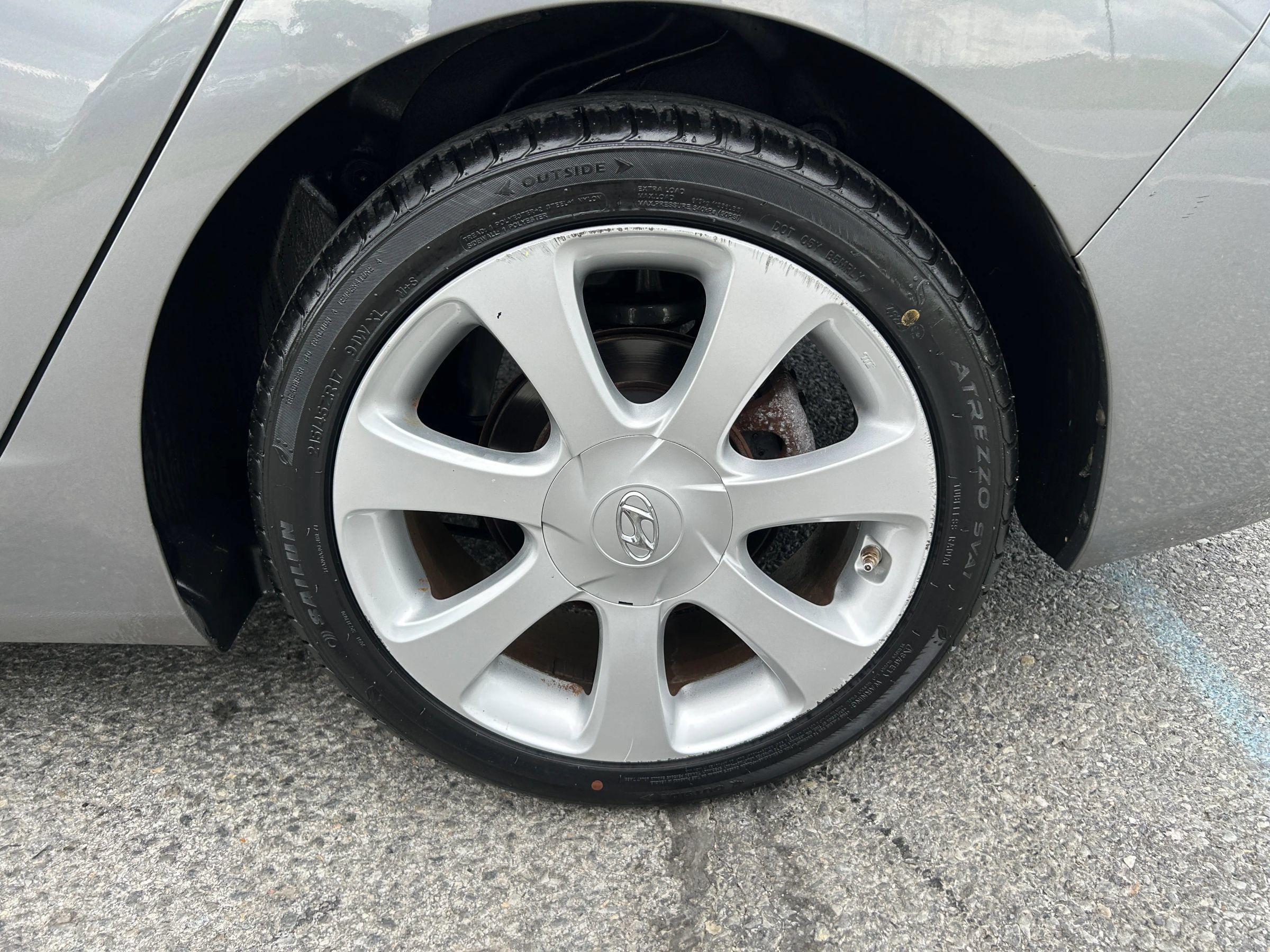 Used 2013 Hyundai Elantra Limited FWD image 23