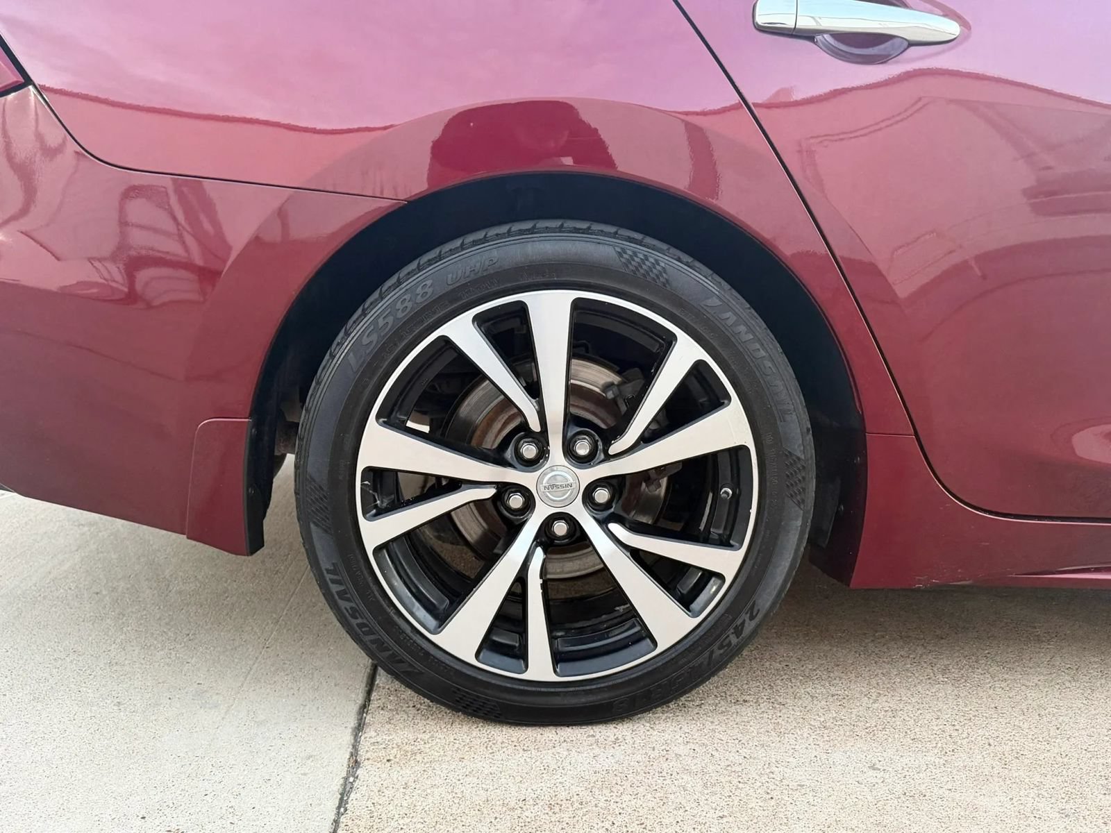 Used 2017 Nissan Maxima Platinum FWD image 44