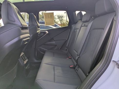 Used 2025 BMW X3 xDrive30i w/ Convenience Package image 14