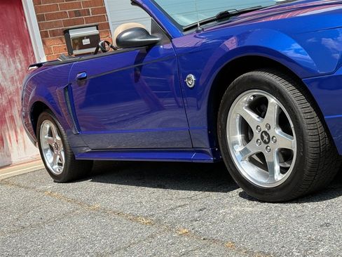 Used 2004 Ford Mustang GT image 25