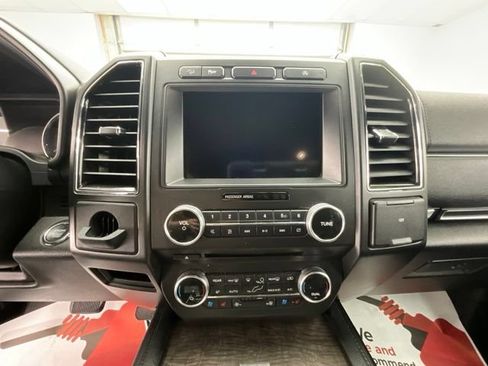 Used 2018 Ford Expedition Max Limited AWD/4WD image 11