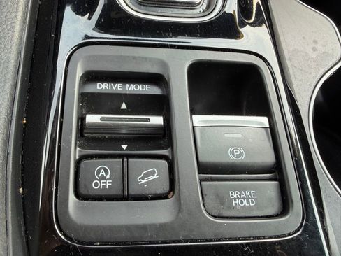 Used 2023 Honda Pilot Sport image 4