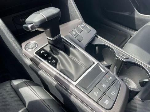 New 2026 Kia Sportage EX image 17