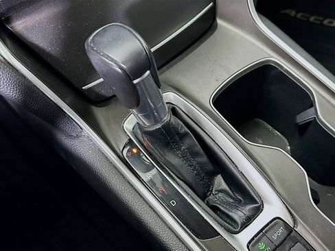 Used 2022 Honda Accord Sport image 27