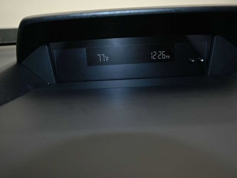 Used 2023 Subaru Forester AWD/4WD image 18