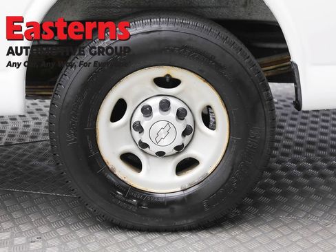 Used 2019 Chevrolet Express 2500 w/ Safety Package RWD image 8