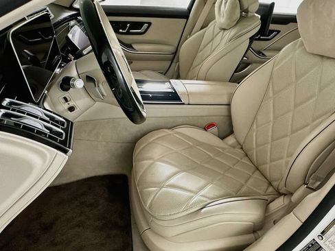 Used 2024 Mercedes-Benz Maybach S 580 4MATIC image 9