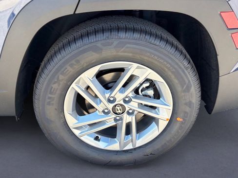 New 2026 Hyundai Tucson SE image 9