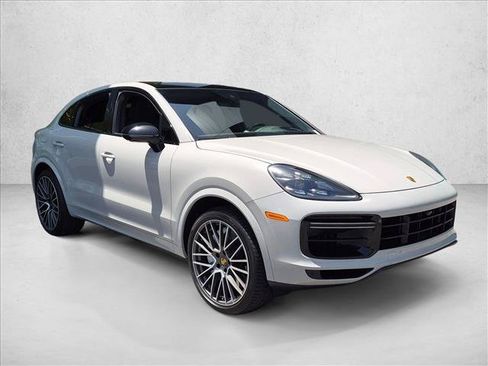 Used 2021 Porsche Cayenne Turbo AWD/4WD image 3