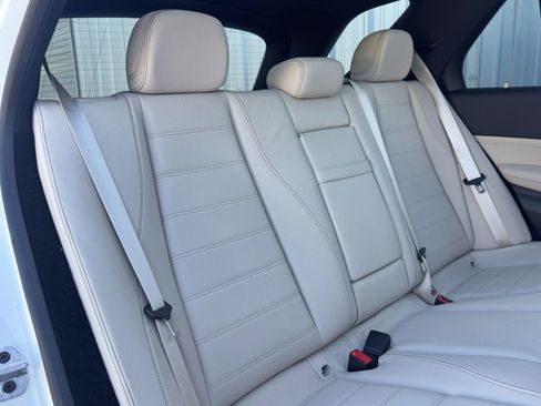 Used 2025 Mercedes-Benz GLE 580 4MATIC w/ Driver Assistance Package image 46