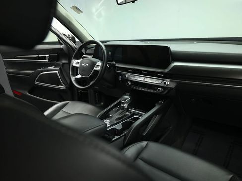 Certified 2024 Kia Telluride S w/ S Sunroof Package FWD image 64