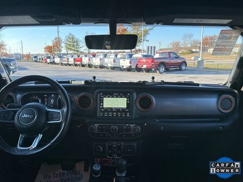 Used 2023 Jeep Gladiator Mojave w/ Cold Weather Group image 2