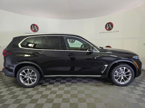 New 2026 BMW X5 xDrive40i w/ Premium Package image 3