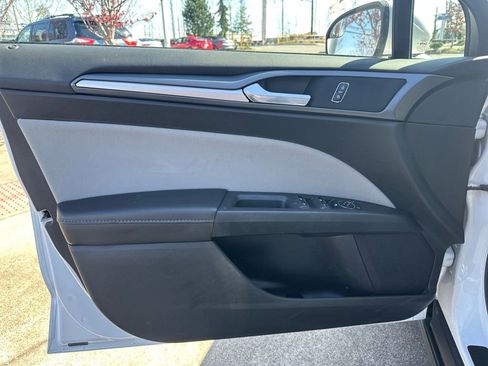 Used 2013 Ford Fusion S FWD image 10