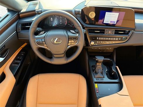 New 2025 Lexus ES 350 w/ Premium Package image 17