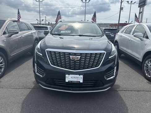 Used 2022 Cadillac XT5 Premium Luxury image 3
