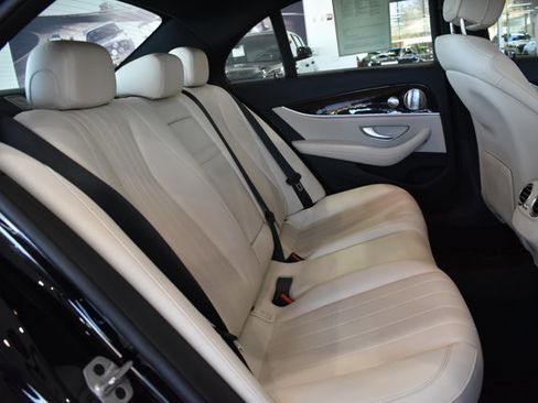 Used 2023 Mercedes-Benz E 350 4MATIC Sedan image 29