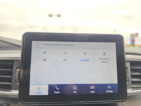 Used 2023 Ford Explorer XLT w/ Equipment Group 202A AWD/4WD image 27