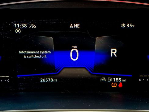 Used 2022 Volkswagen Tiguan SE R-Line image 18