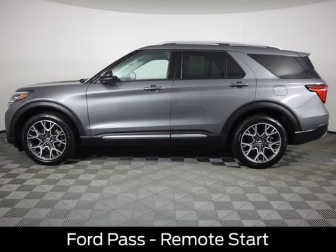 Certified 2025 Ford Explorer Platinum w/ Ultimate Package AWD/4WD image 8