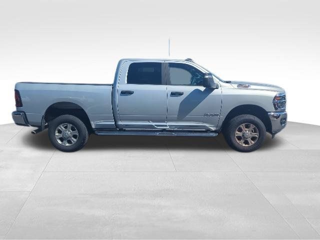 Used 2026 RAM 2500 Big Horn AWD/4WD image 5