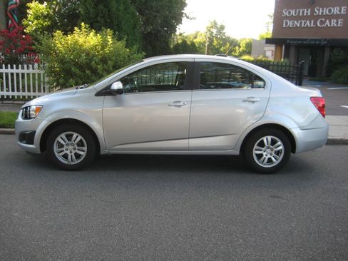 Used 2016 Chevrolet Sonic LT FWD image 7