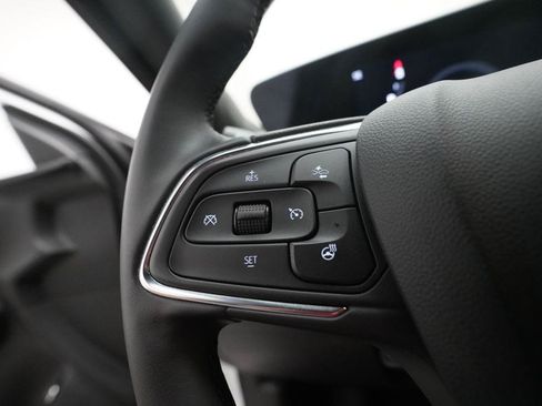 Used 2025 Buick Envista Sport Touring FWD image 18