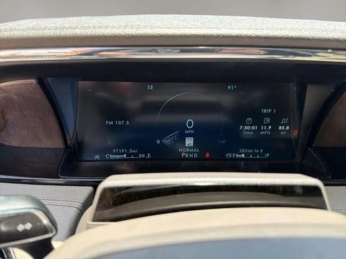 Used 2022 Lincoln Navigator L Reserve RWD image 21