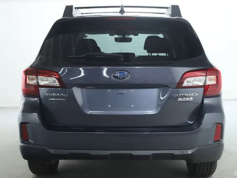 Used 2017 Subaru Outback 2.5i Premium image 40