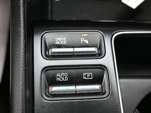 Used 2025 Hyundai Sonata Limited image 32