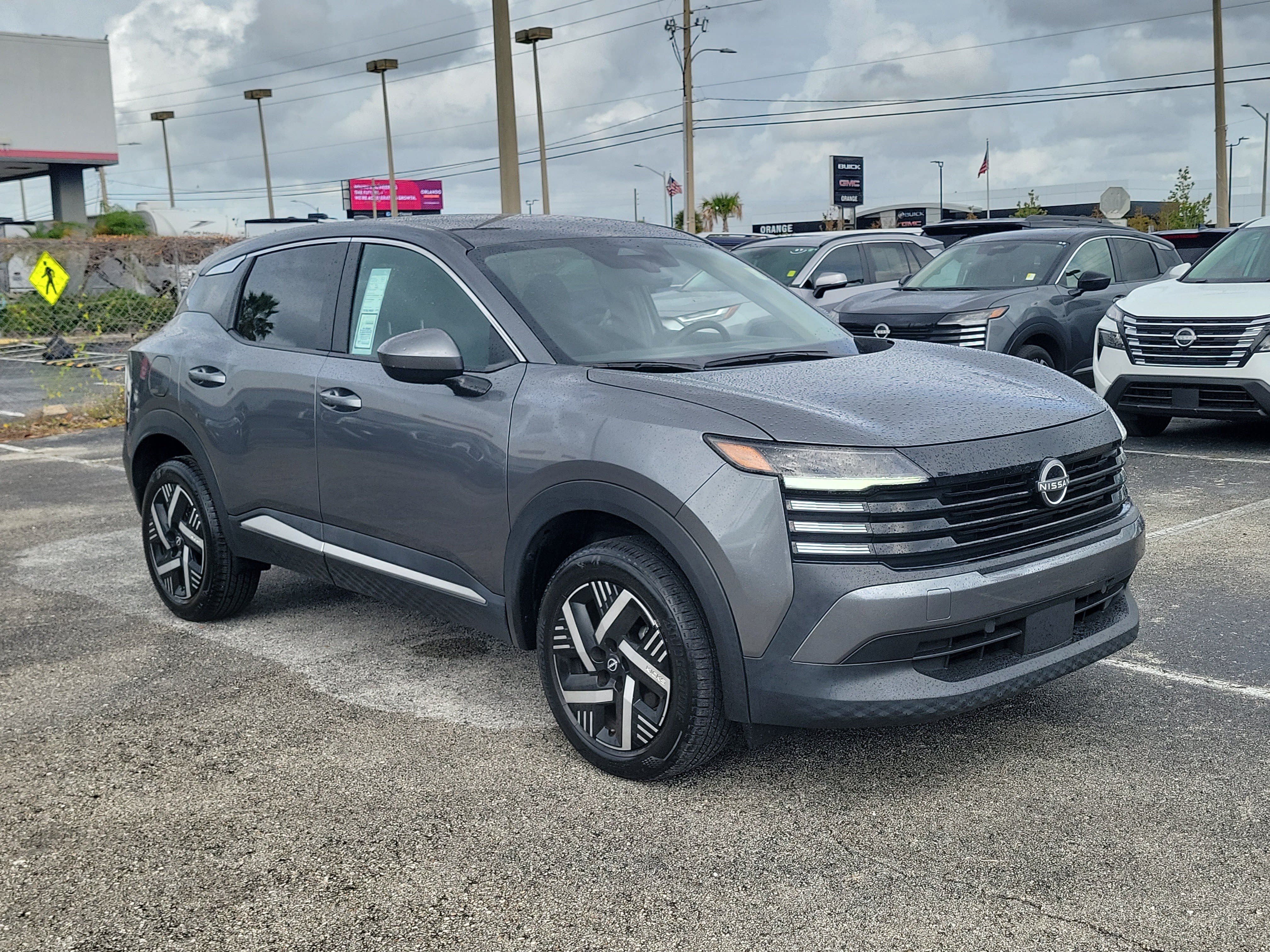 Certified 2025 Nissan Kicks SV FWD image 3