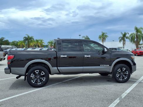 Used 2023 Nissan Titan Platinum Reserve w/ Moonroof Package AWD/4WD image 8