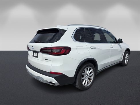 Used 2021 BMW X5 xDrive40i w/ Premium Package 2 image 4