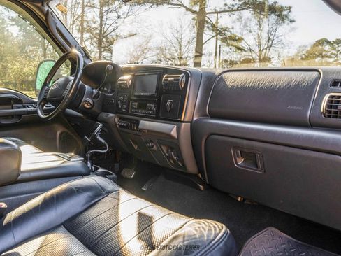 Used 2005 Ford F350 Harley-Davidson image 82