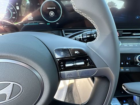 New 2025 Hyundai Elantra SEL image 15