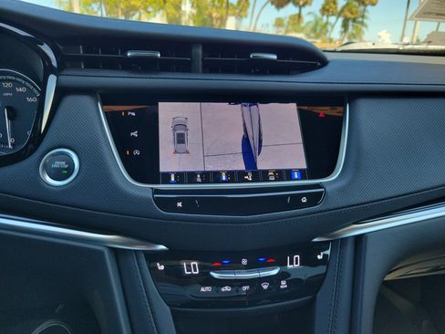 Certified 2025 Cadillac XT5 Premium Luxury w/ Technology Package AWD/4WD image 24