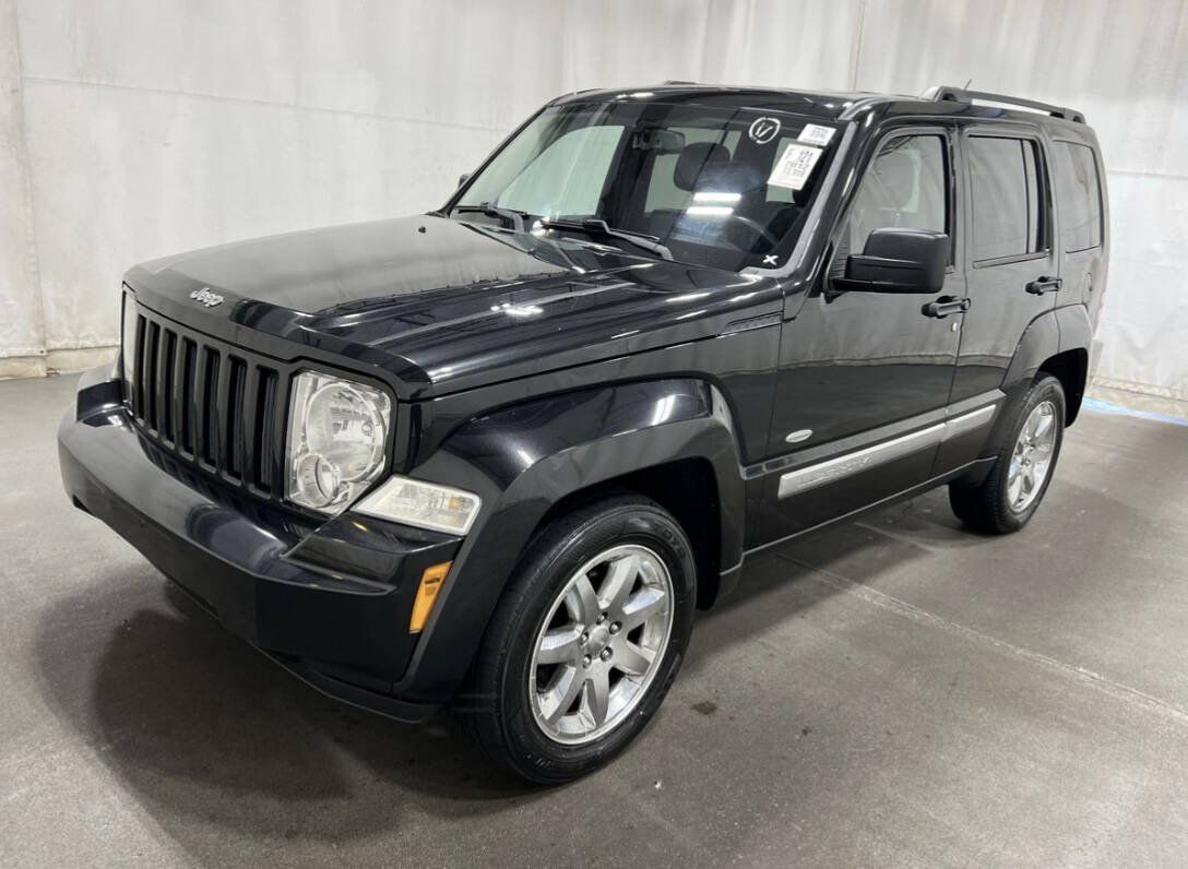 Used 2012 Jeep Liberty Sport AWD/4WD image 1