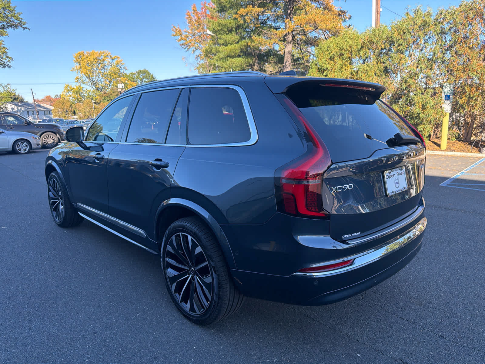 Used 2027 Volvo XC90 B6 Ultra AWD/4WD image 10