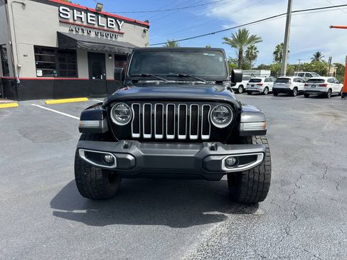 Used 2019 Jeep Wrangler Unlimited Sahara w/ LED Lighting Group AWD/4WD image 14