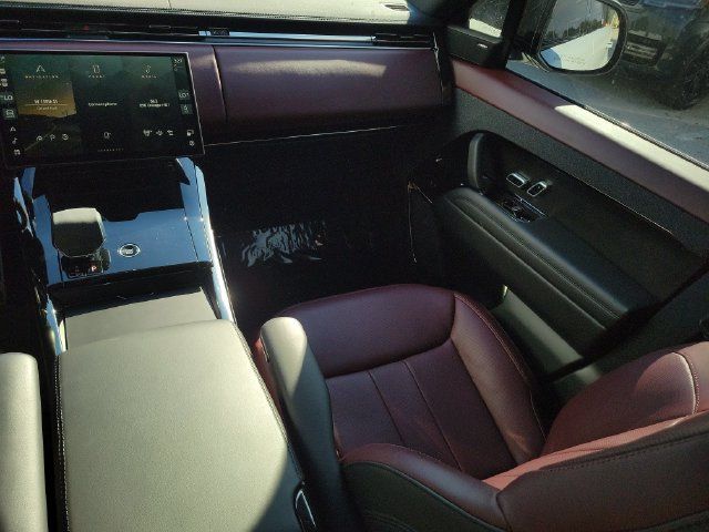 Certified 2024 Land Rover Range Rover Sport Dynamic SE AWD/4WD image 19