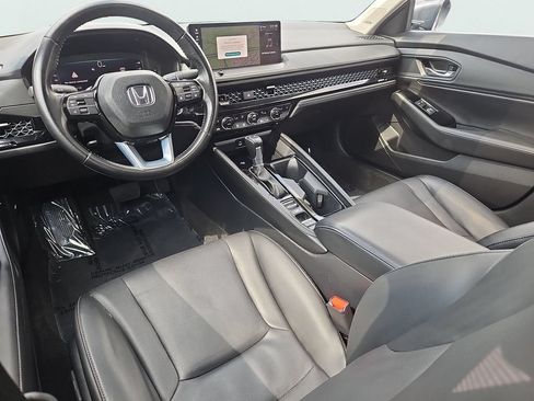 Used 2023 Honda Accord Touring image 11